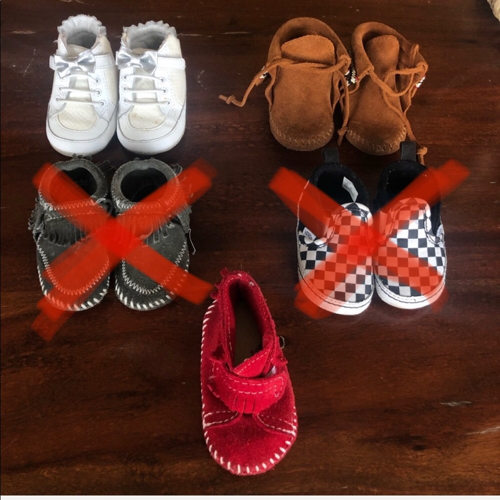 Size 3 lot of Minnetonka/Robeez